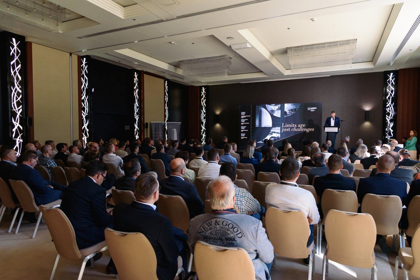 Metal.Meet néven tartott nívós szakmai találkozót a KÉSZ Metaltech Kecskeméten