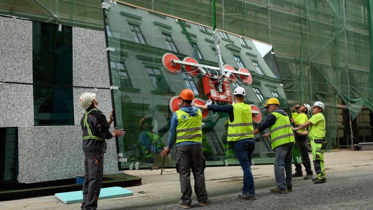Zajlik a Dorottya Hotel belső terének speciális lefedése