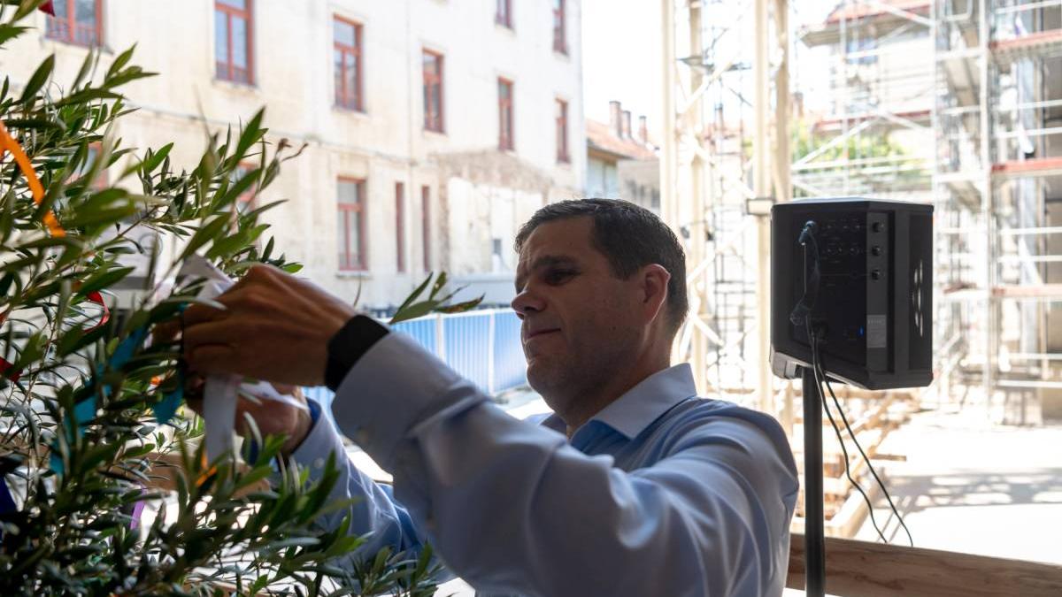 Bokrétaünnepséget tartott a KÉSZ Csoport - Szerkezetkész Szeged legújabb irodaháza, a TILIA