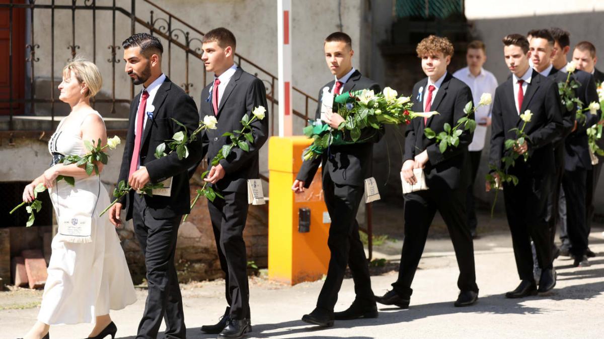 Elballagtak a jövő hegesztői