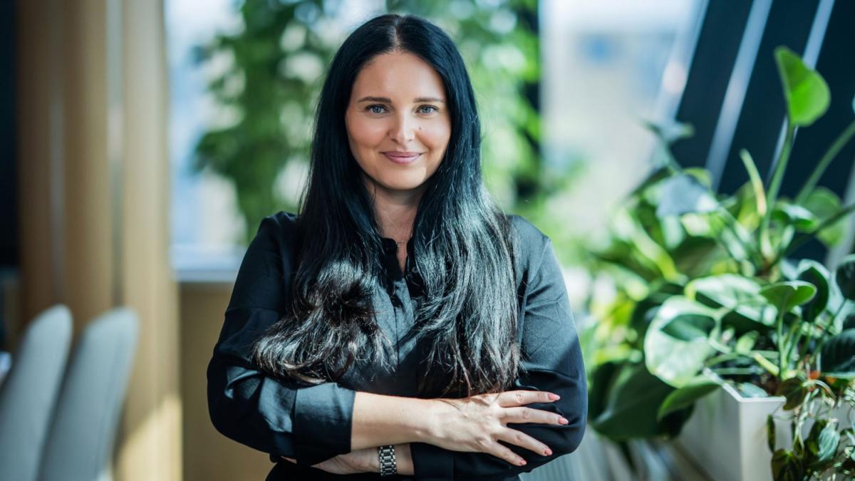 Hogyan alakul át az irodapiac, és milyen irányba tartanak az ingatlanfejlesztések? – Portfolio interjú Lupsa Edinával