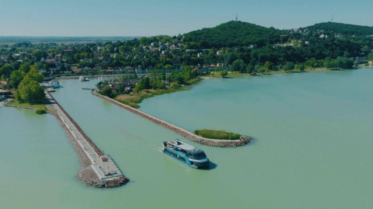New dock and renovated surroundings at the busiest passenger boat port on the southern shore of Lake Balaton