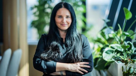 Hogyan alakul át az irodapiac, és milyen irányba tartanak az ingatlanfejlesztések? – Portfolio interjú Lupsa Edinával